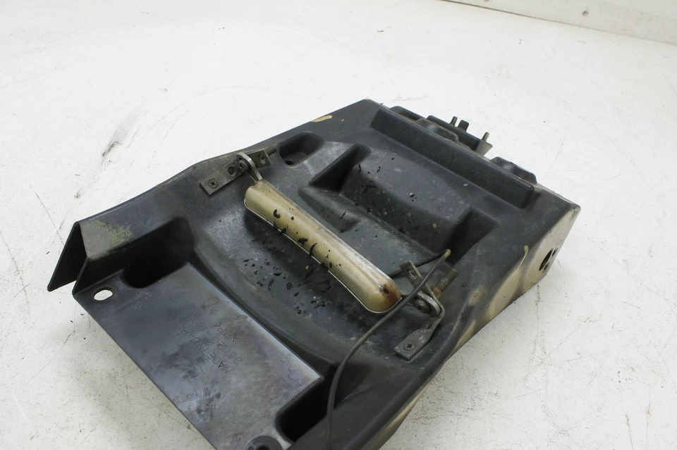 KAWASAKI 2003 2004 NINJA ZX6R 2003 ZX6RR BANDEJA TRASERA TRASERA BATERÍA INFERIOR Foto 3 de 4