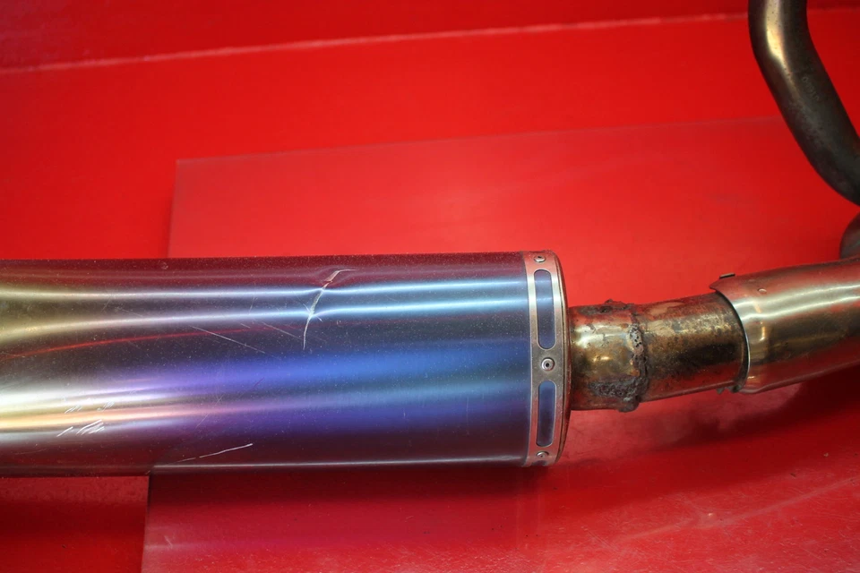 05 HYOSUNG GT650R COMET SCORPION TUBO DE ESCAPE DERECHO SILENCIADOR LATA DESLIZABLE SILENCIADOR Foto 3 de 4