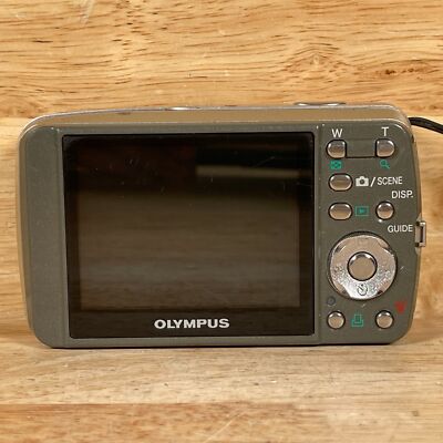 Olympus Stylus 600 Digital Camera 6.0 MP 2.5