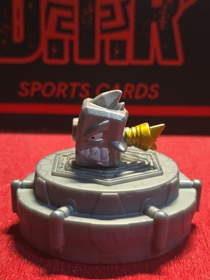 Mr Beast Lab Battle Fusion ''Rust Reveal'' Metallic Variant 4-081 JAW HAMMER