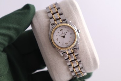 Concord Steeplechase 26 mm Stahl & Gold weißes Zifferblatt Quarz Damenuhr