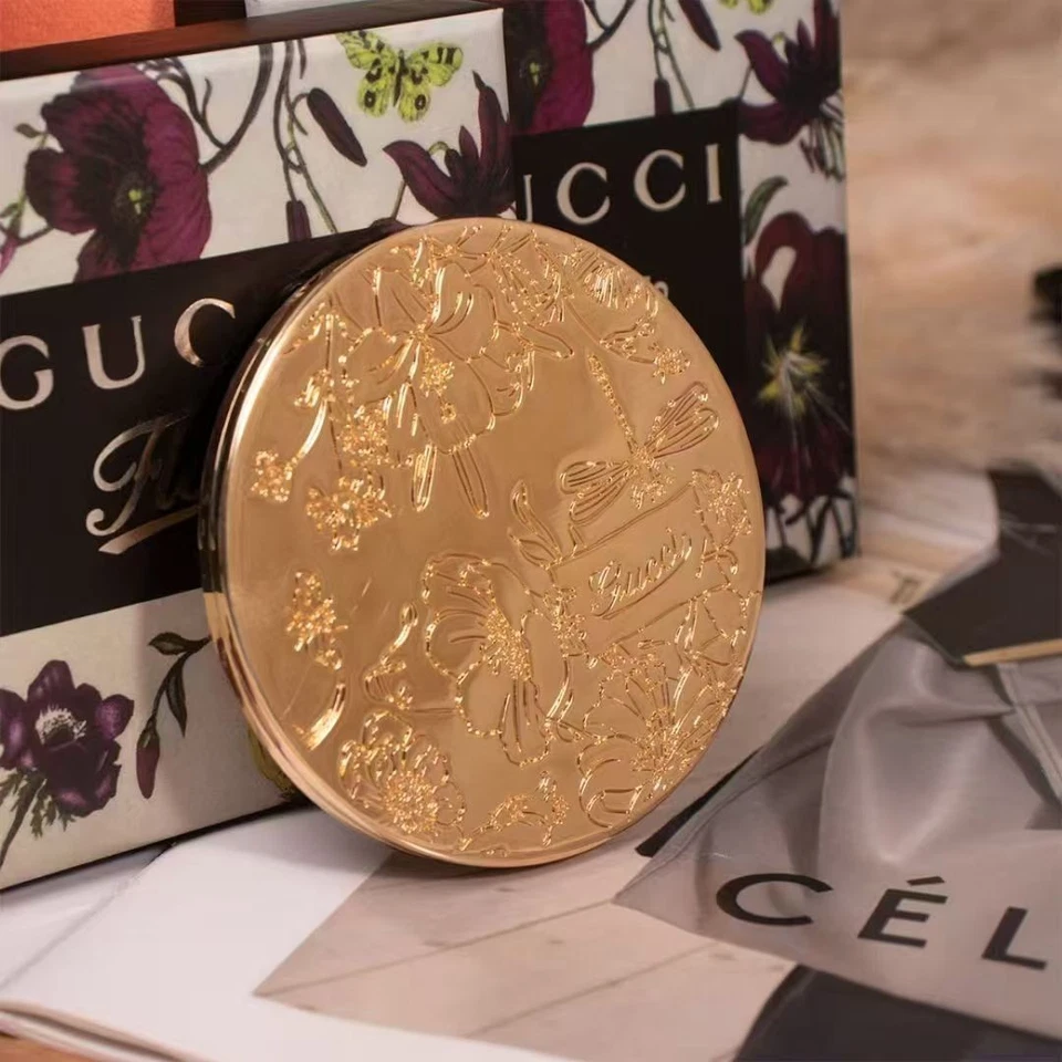 Gucci Nuevo Cosmético Belleza Maquillaje Espejo Compacto en Dorado Flor Baile con Caja Foto 2 de 4