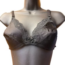 Vintage Sears Tender Feelings Bullet Bra Size 34B Nylon Satin Silky Second Skin