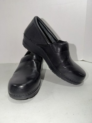 LL BEAN Women s Black Leather Clogs Size 6M (B) Made In Brazil Slip On