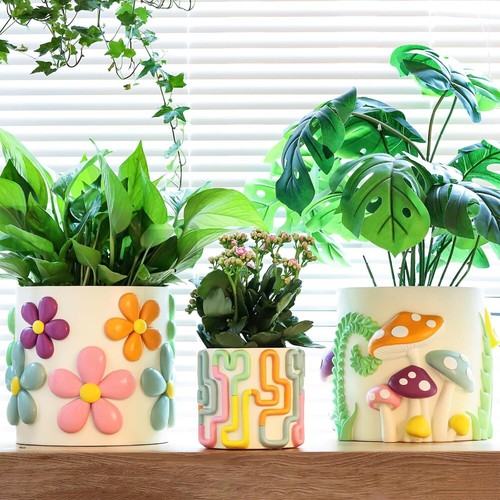Funky 8-Inch Large Mushroom Planter: Durable Resin for Indoor/Outdoor Use - Picture 6 of 10