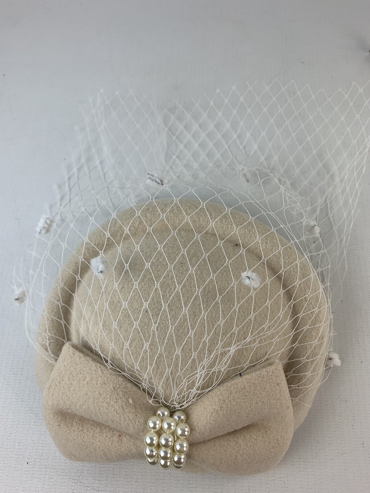 Fascinator Beige Mesh Bow Hat Clip In Cream Hair Accessories Races