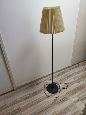 Lampadaire IKEA Ängland – Beige, Hauteur 150 Cm, Style Ancien, Abat-jour Inclus, Fonctionne Parfaitement