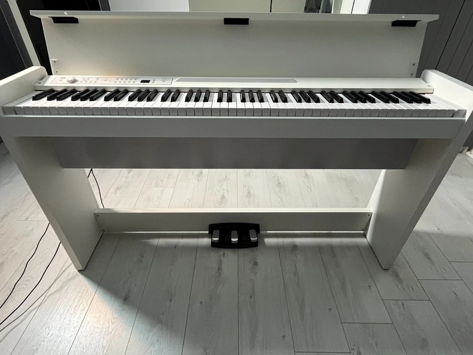 Korg LP-380, photo 1 sur 5