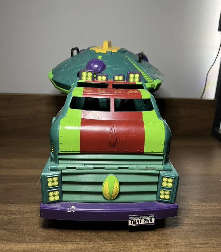 Rise of the Teenage Mutant Ninja Turtles Tank Vehicle 2018 Viacom