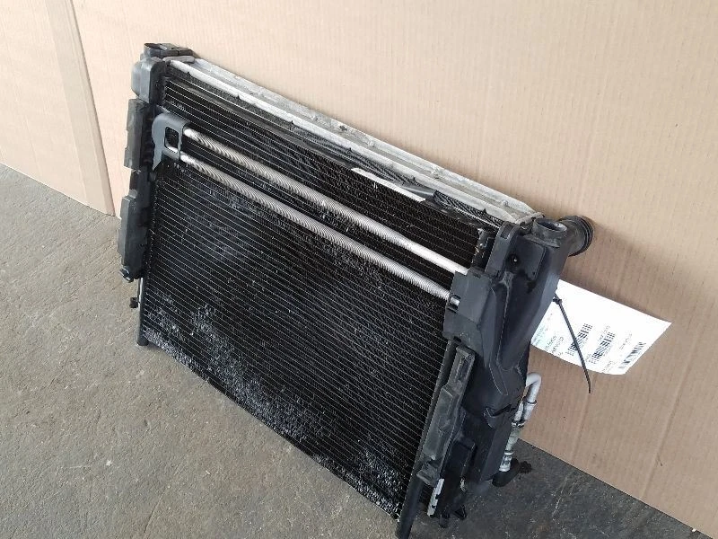 2001-2006 BMW M3 Radiator Cooling Condenser 17102228941 OEM - Image 3 of 4