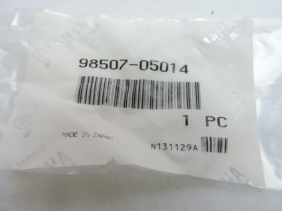 98507-05014 NOS Yamaha Screw, Pan Head FJR1300RC FZS1000P PW50L