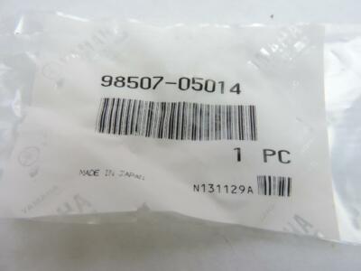 98507-05014 NOS Yamaha Screw, Pan Head FJR1300RC FZS1000P