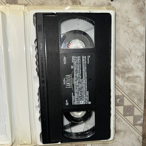 Fantasia 2000 VHS Tape - Picture 2 of 3