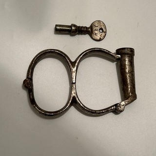 Handcuffs SFCo Irish 8