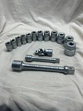 Gedore Socket Set- 12 Sockets-5" & 8" Extensions-U Joint- 1/2" Dr-Metric- Brasil