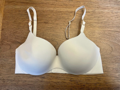 Victoria's Secret Pure White Smooth 36D Incredible Lightly Lined Demi Bra VS
