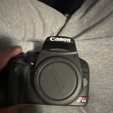 Canon EOS Rebel T1i Digital SLR Camera Body 15MP Black with LP-E5 Battery