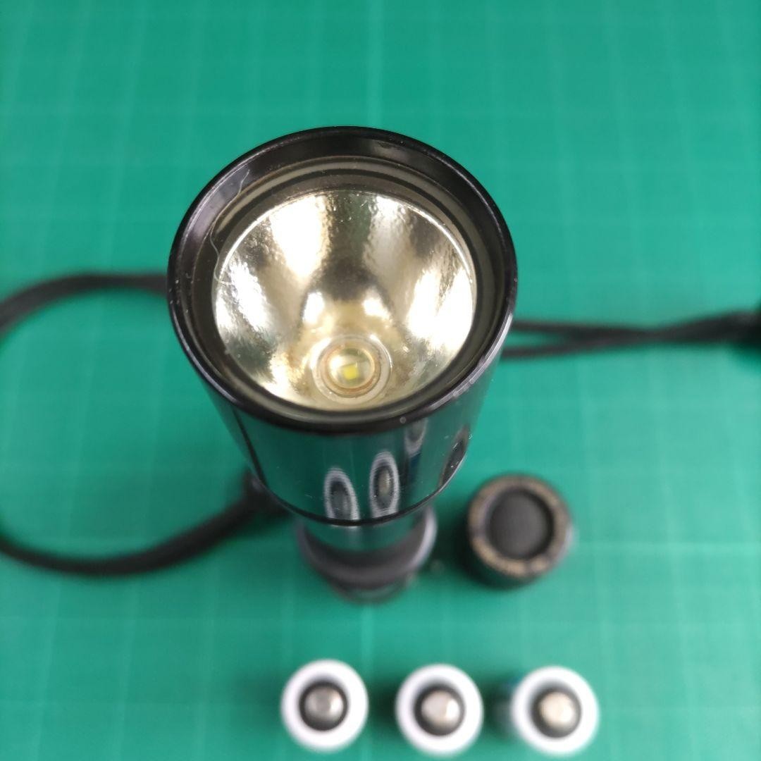 Discontinued Mint Condition] SureFire 9Z Combat Light with Spare