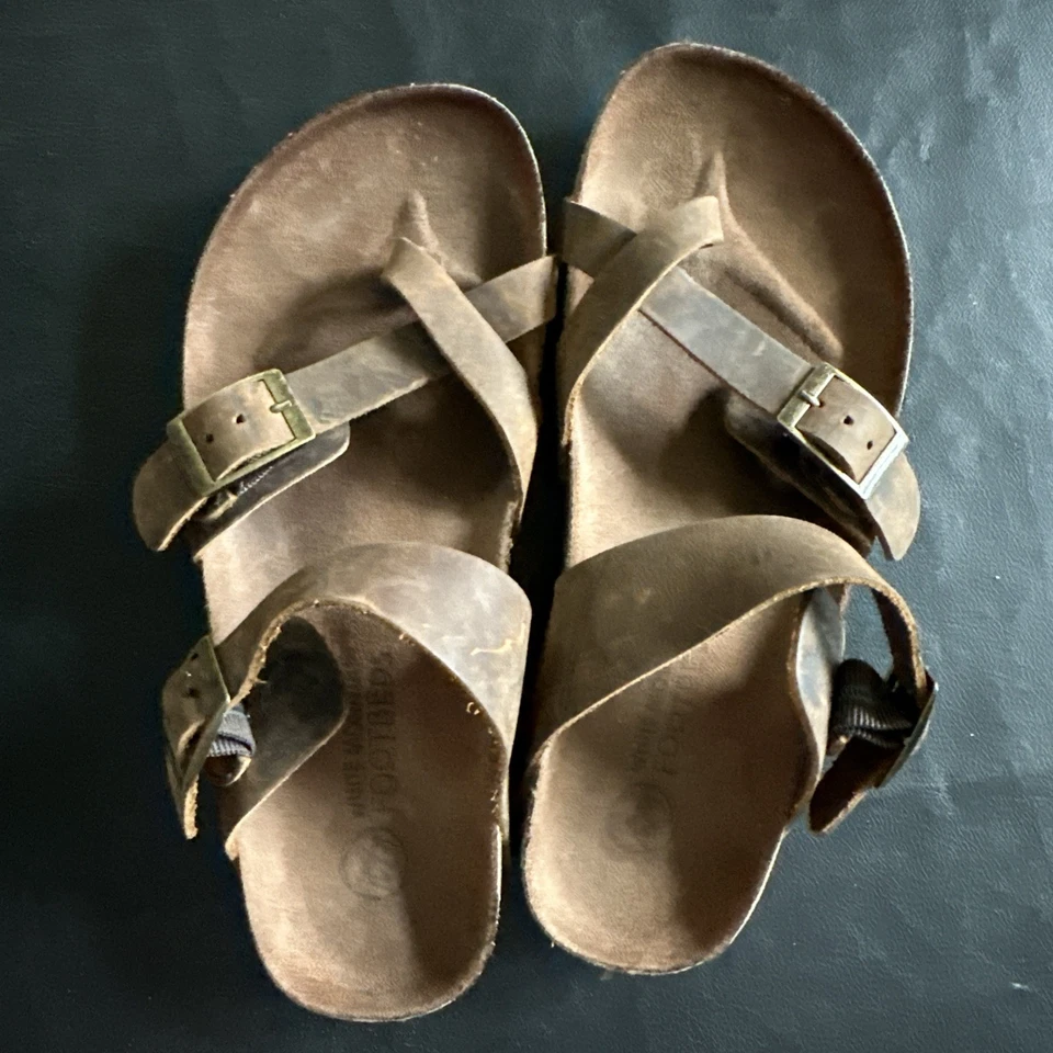 Sandalias de montaña blancas para mujer 7 M Crawford chanclas de cuero con hebilla planas 950 Foto 4 de 4