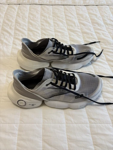 Brooks Aurora BL Size US Mens 9.5 D Standard Running Shoe White/Black