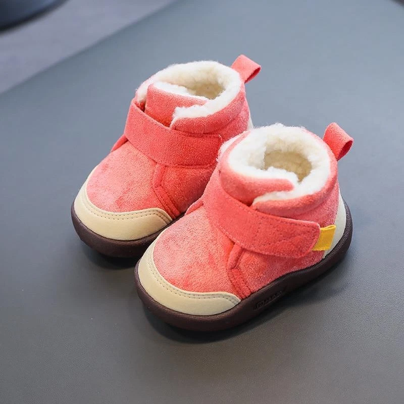 Botas de bebé para niños pequeños Invierno Niño Niña Cálidas Bebé Nieve Felpa Parte Inferior Suave Zapatos para bebés Foto 4 de 4