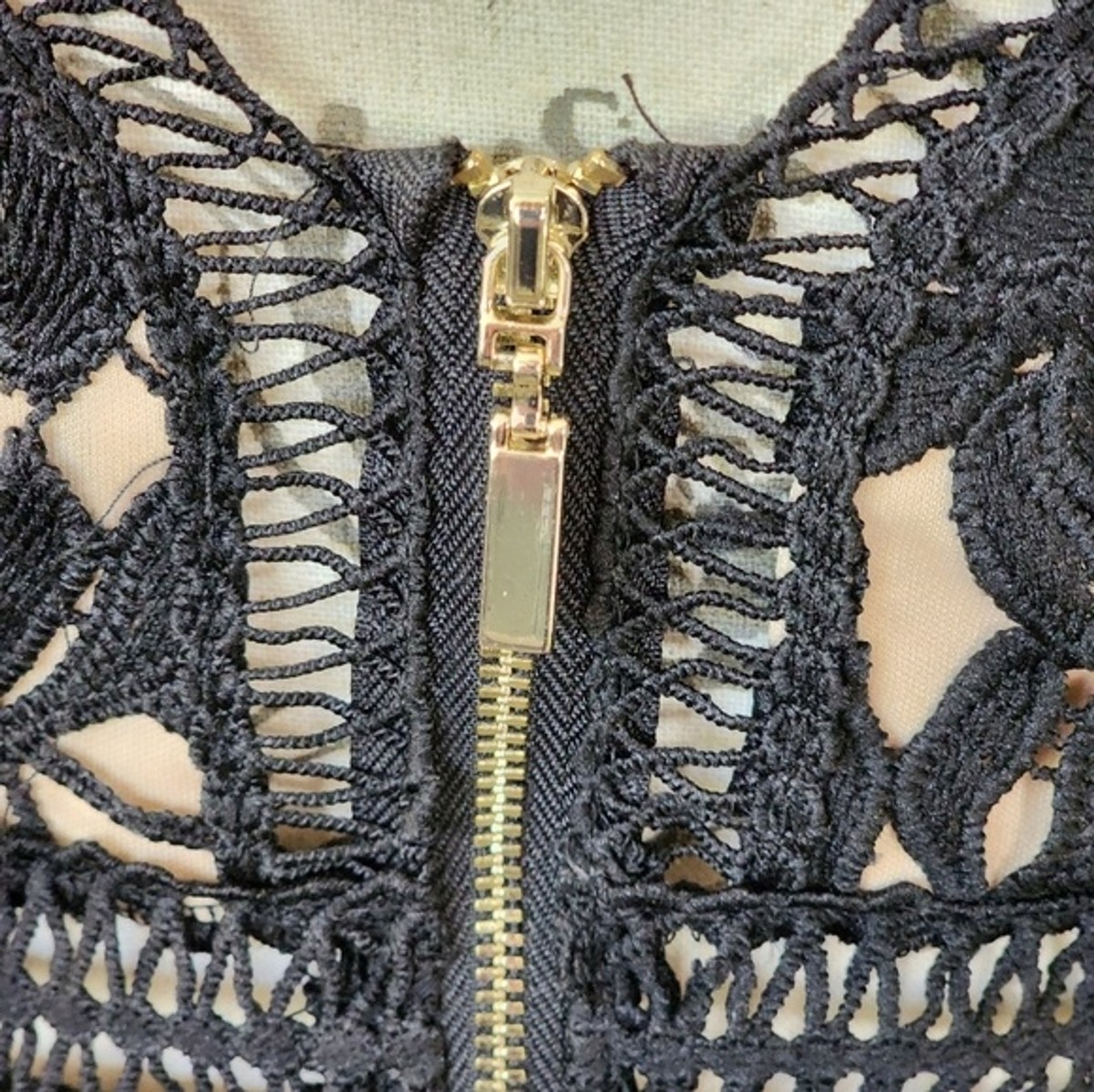 Romeo & Juliet Couture Black Lace Dress | eBay Romeo & Juliet Couture Black Lace Dress | eBay