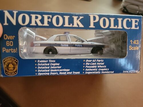 Norfolk Police Car,  Diecast Metal, 1:43 Scale, New In Box, Unopened. - Zdjęcie 1 z 9