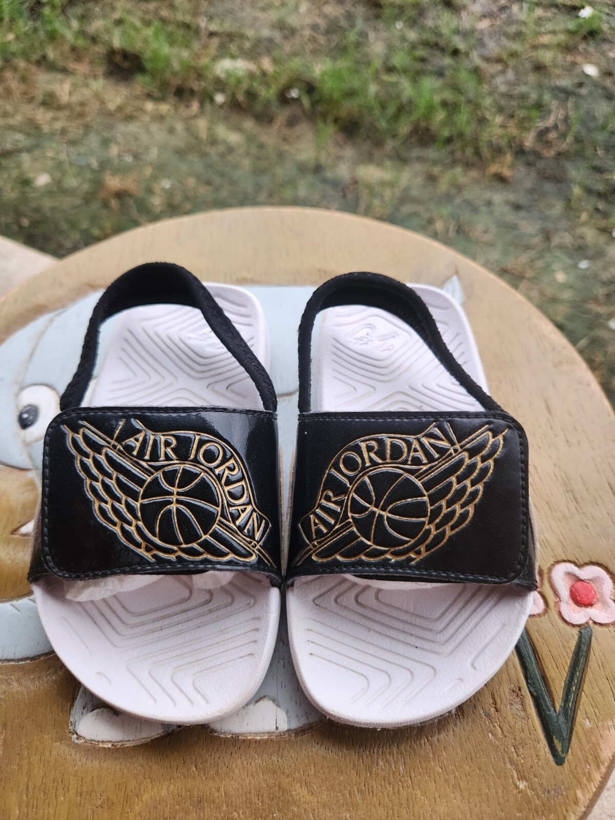 Picture 2 of 4