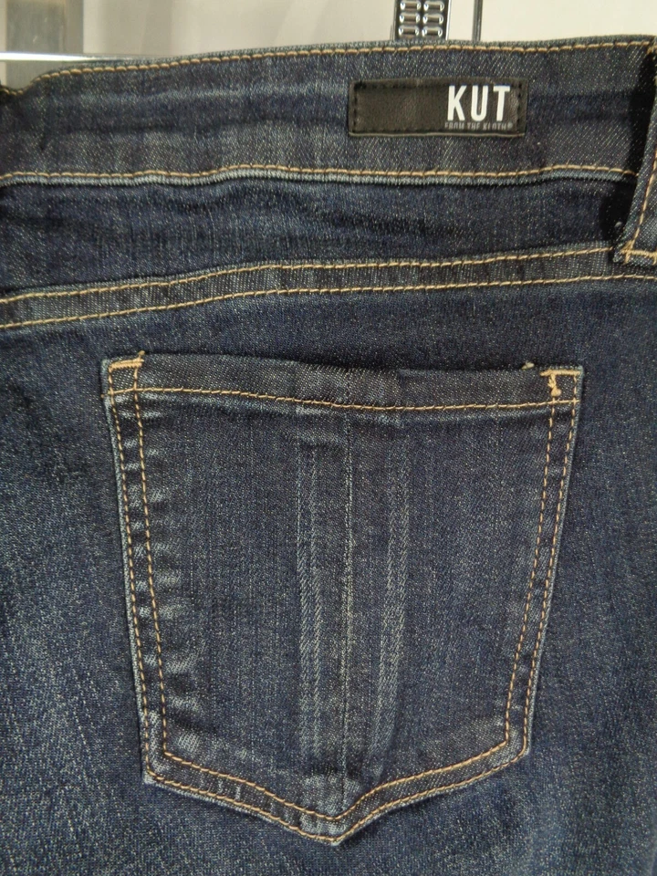 Kut from the Kloth Catherine Boyfriend Jeans Size 10 - Image 4 of 4