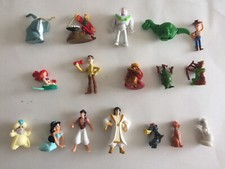 héros Disney - petites figurines Nestlé, Bully, ... 101 dalmatiens, Pocahontas .