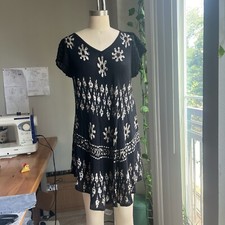 Zuriel Dress Free Size- Black And White Free Size