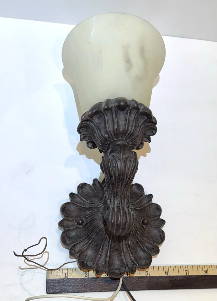 Metal Wall Light Sconce Bathroom Entryway Victorian Flower Petal Electrical - Image 3 of 4