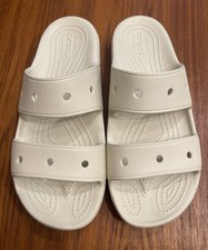 Crocs Classic Sandal Men  s Size 7, Women  s Size 9