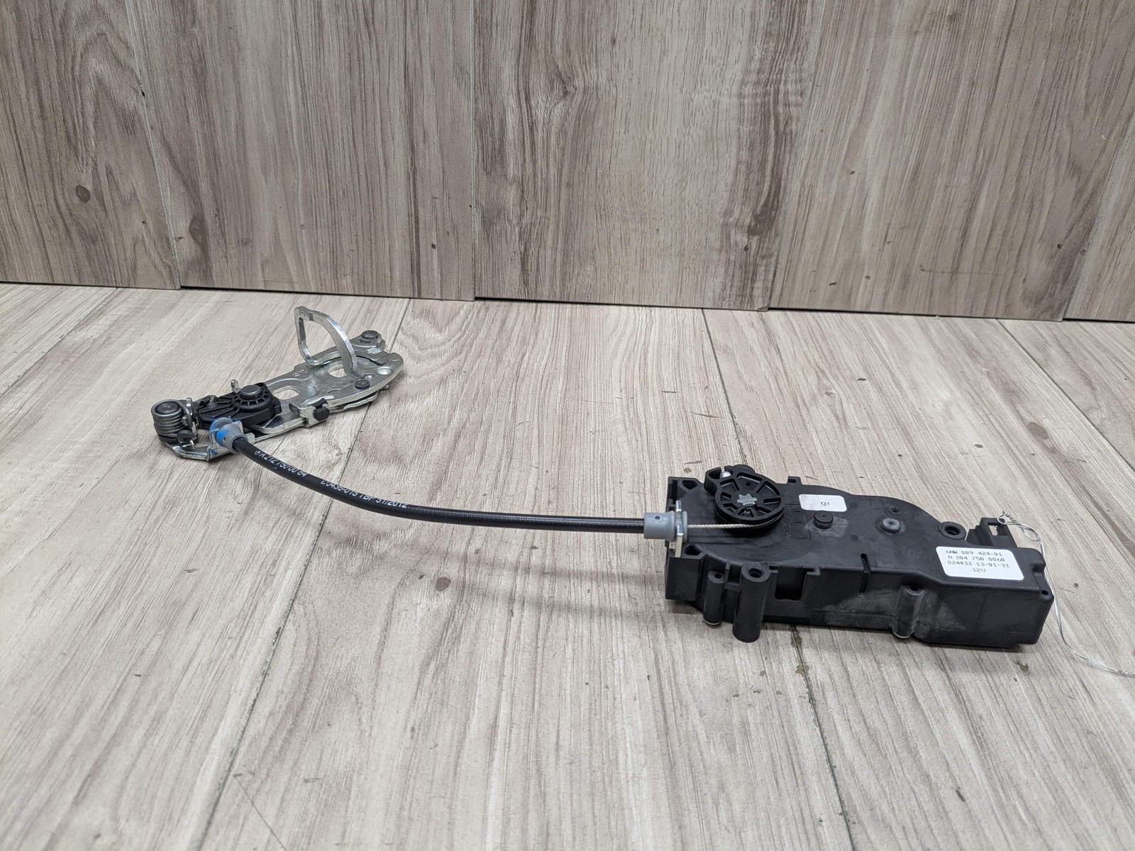OEM Mercedes W204 W212 E550 Rear Trunk Latch Power Lock Opener Actuator w/ Latch