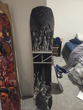 Yes. Standard Uninc Snowboard 153cm