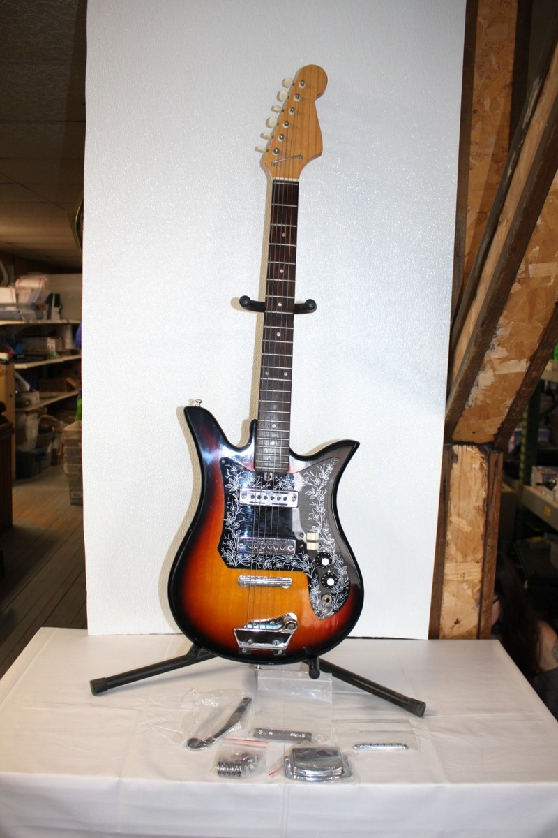 Teisco Spectrum 22 1967年以降 ビザール ビンテージ 1960s Teisco Spectrum 22 - Sunburst - Made in Japan Vintage