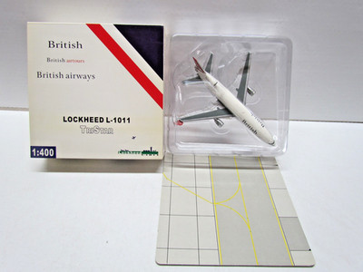 1:400 Blue-Box British airways LOCKHEED L-1011 TRISTAR Reg: D-BBAE  in OVP (S20)
