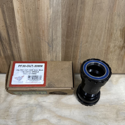 PF30 Outboard Thread Together Bottom Bracket - Wheels Manufacturing PF30