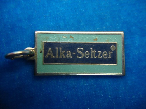 VINTAGE ALKA SELTZER CHARM WITH ENAMELING - PLOP, PLOP, FIZZ, FIZZ - NEAT
