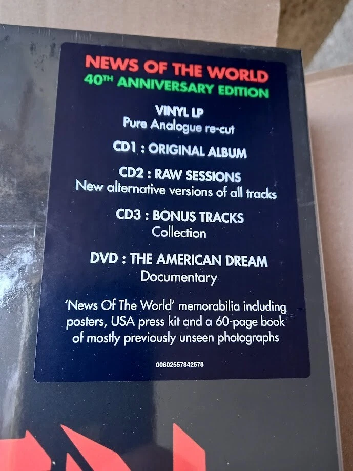 Queen - News Of The World 40th Ann LP/3CD/DVD/Book/Memorabilia SEALED BOX SET Foto 2 de 3