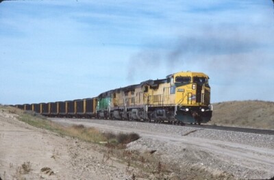 CNW 8601 C44-9W NPPX E WALKER WY (NORTH WESTERN) ORIGINAL SLIDE 10-10-94 T11-4