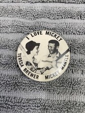 1950's Baseball "I LOVE MICKEY MANTLE" ADVERTISING Pin-Back Button REPRODUCTION