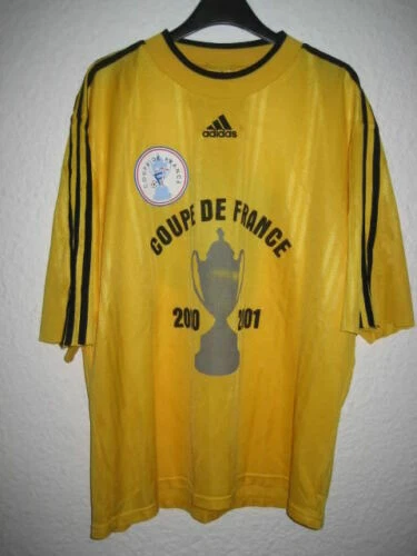 Maillots de football portés