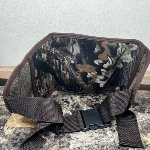 Cabela's Extreme Comfort Hand Warmer Camo Waist Strap Hunting Gear NWT - Picture 3 of 3