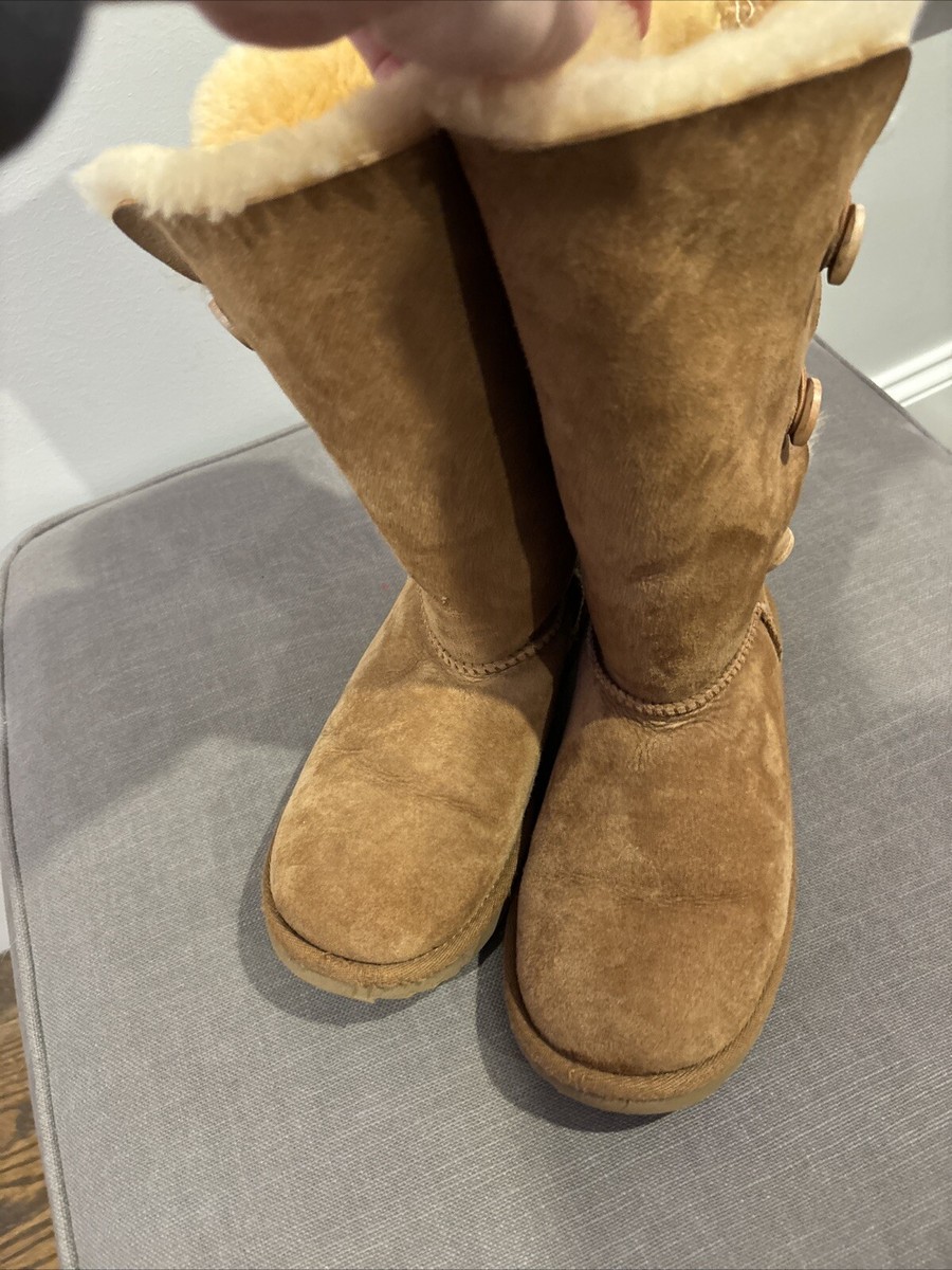 UGG 1016227 Bailey Button Triplet II Size5 Women's Boots Chestnut