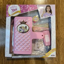 2013 Panini Disney Princess Style Stickers 23