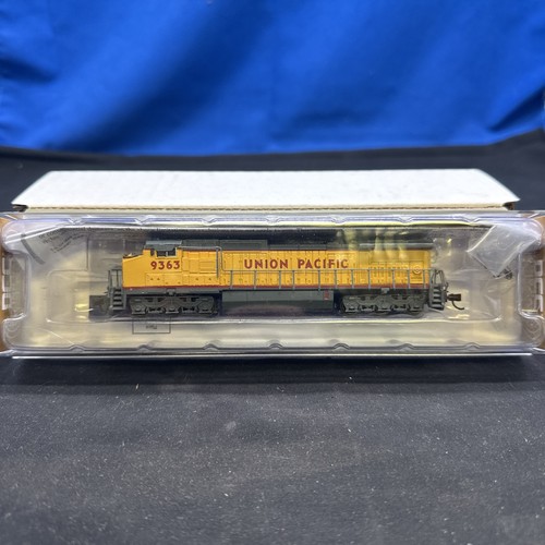 Locomotora diésel Bachmann 67351 N UP GE Dash 8-40CW con sonido y DCC #9363 LN | Zustand: Used