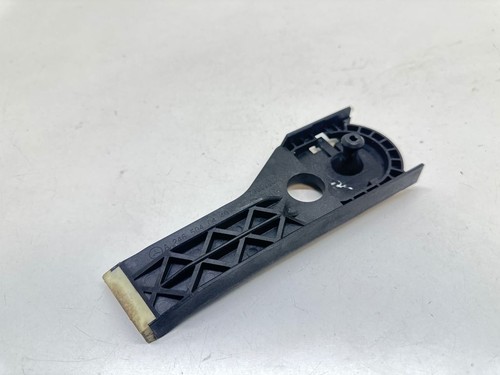 Mercedes-Benz B W246 W242 2013 Halterung Kühler A2465040440 SOM17517