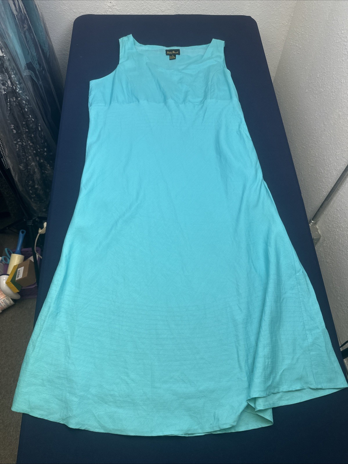 Picture 1 of 6