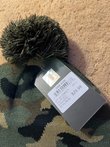 LA Lakers Basketball Knit Winter Hat Camo Black Green Adult - Picture 3 of 3